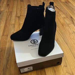 Giani Bernini Black Heeled Boots